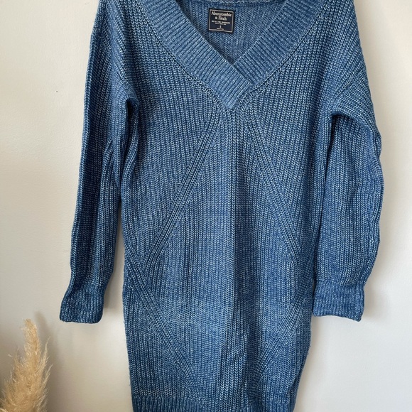 A&F sweater bundle - Picture 6 of 9